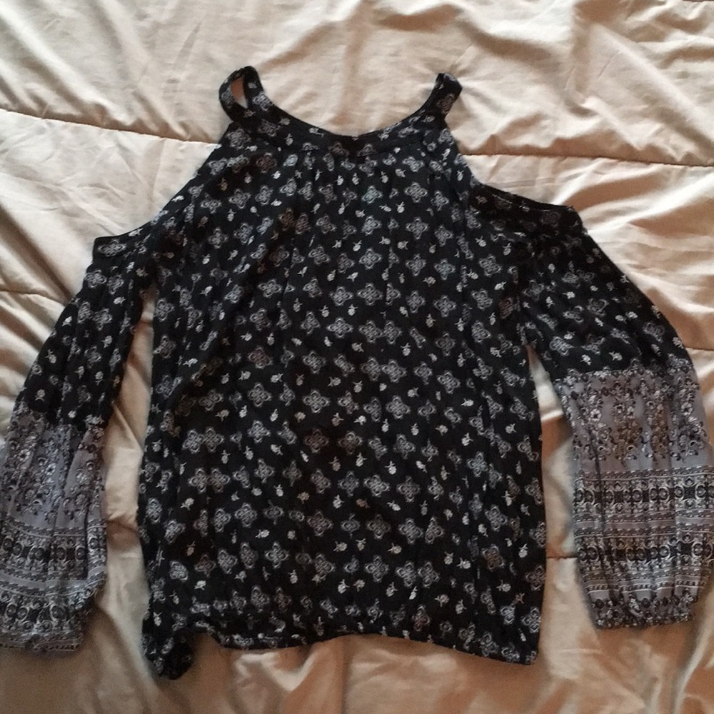 Open Shoulder Mossimo Shirt